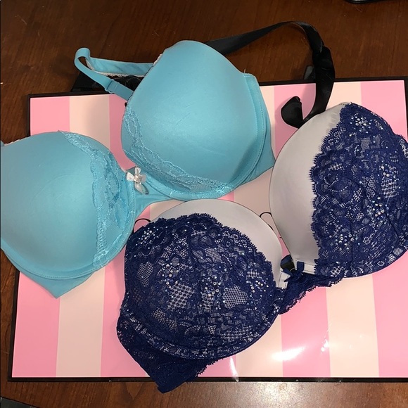 Victoria's Secret Other - 4 Victoria’s Secret Bras